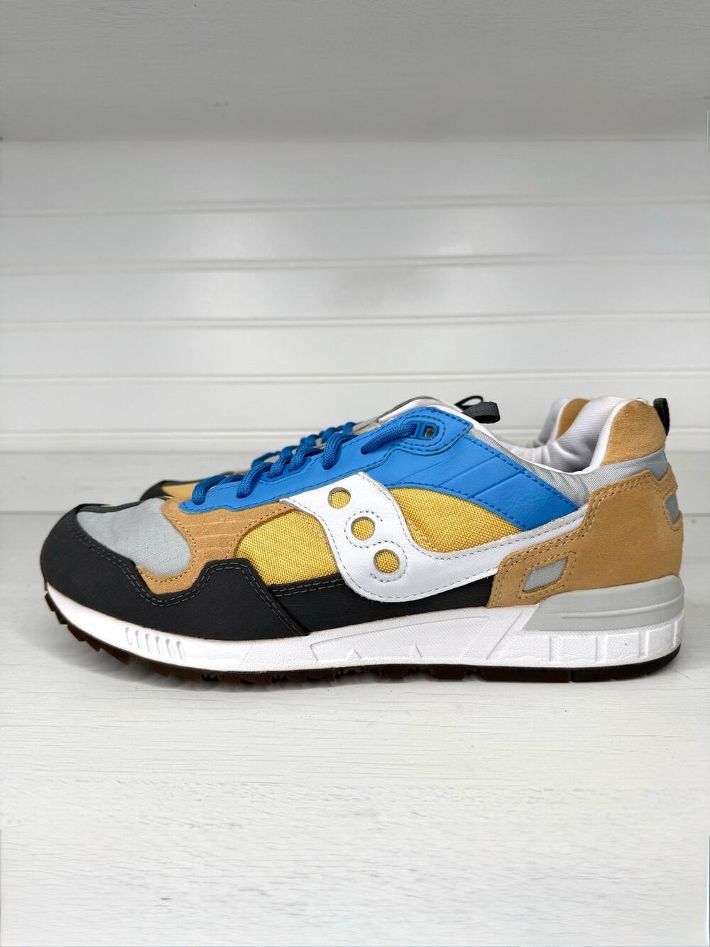 Saucony Shadow 5000 S70752-2 Men’s Size 11.5 Blue Yellow Tan Sneakers EUC No Box